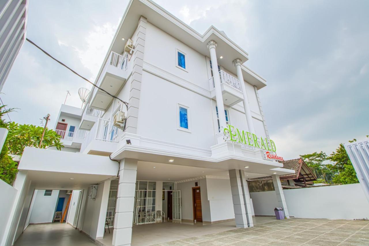 Emerald Residence 棉兰 外观 照片